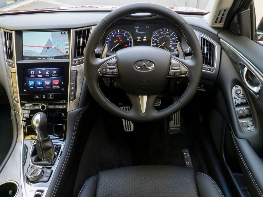  Infiniti Q50 2.0t 2014 года  (UK) (фото 6 из 11)